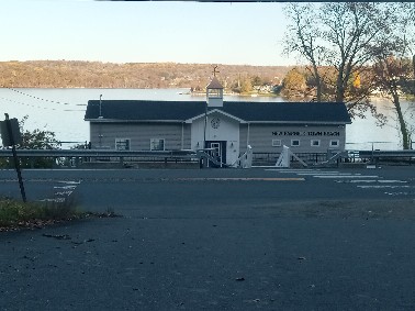 New Fairfield photo 6